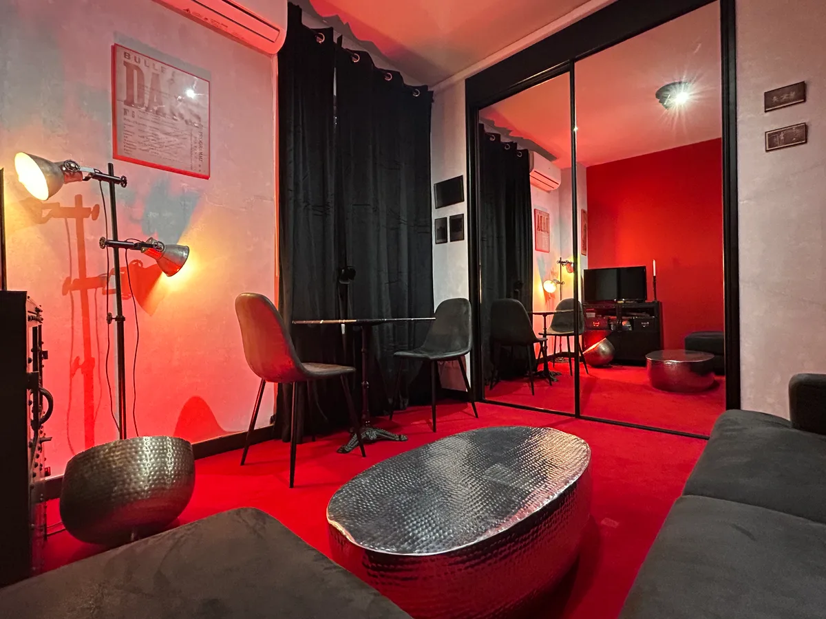 Unique Cinematic Space in Central Madrid, 65 sqm, photo shoot, pop-up rental, third interior view