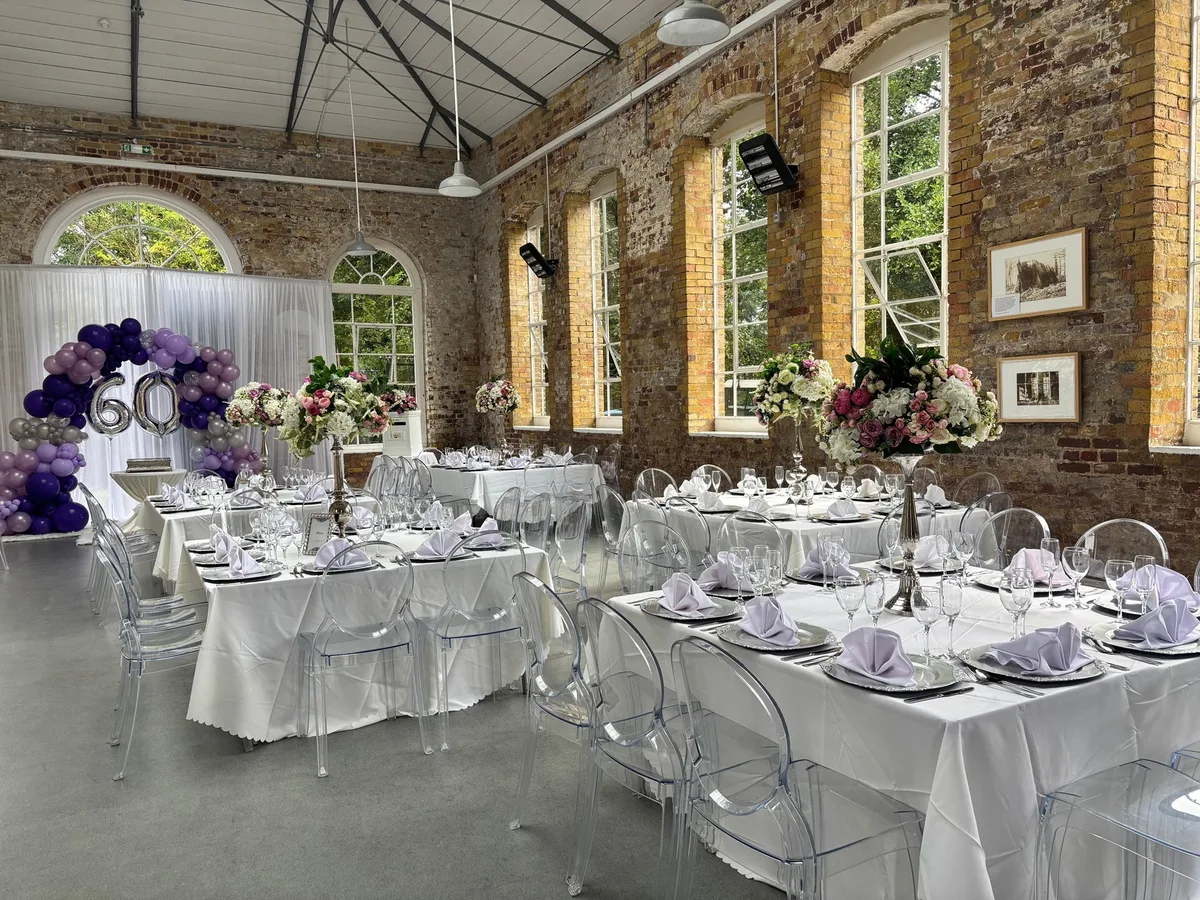 Unique Conference Venue with Extensive Outdoor Space, 28 sqm, corporate event, pop-up rental in Essex, additional interior v…
