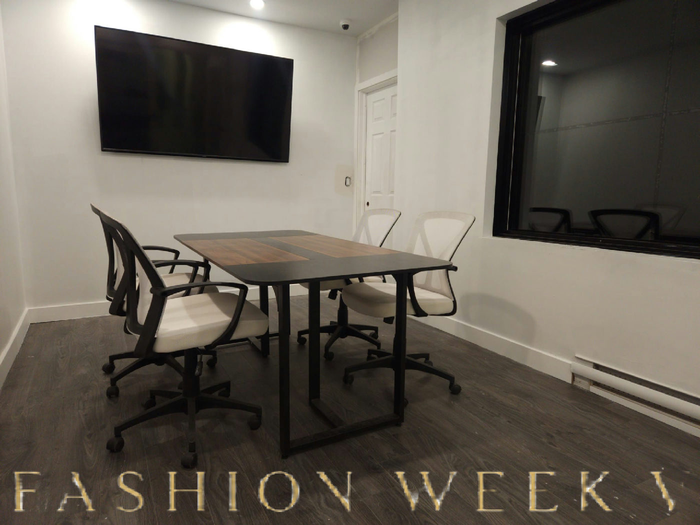 Unique Coworking Space with Meeting Room in Montreal, 59 sqm, pop up store in Montréal, interior view