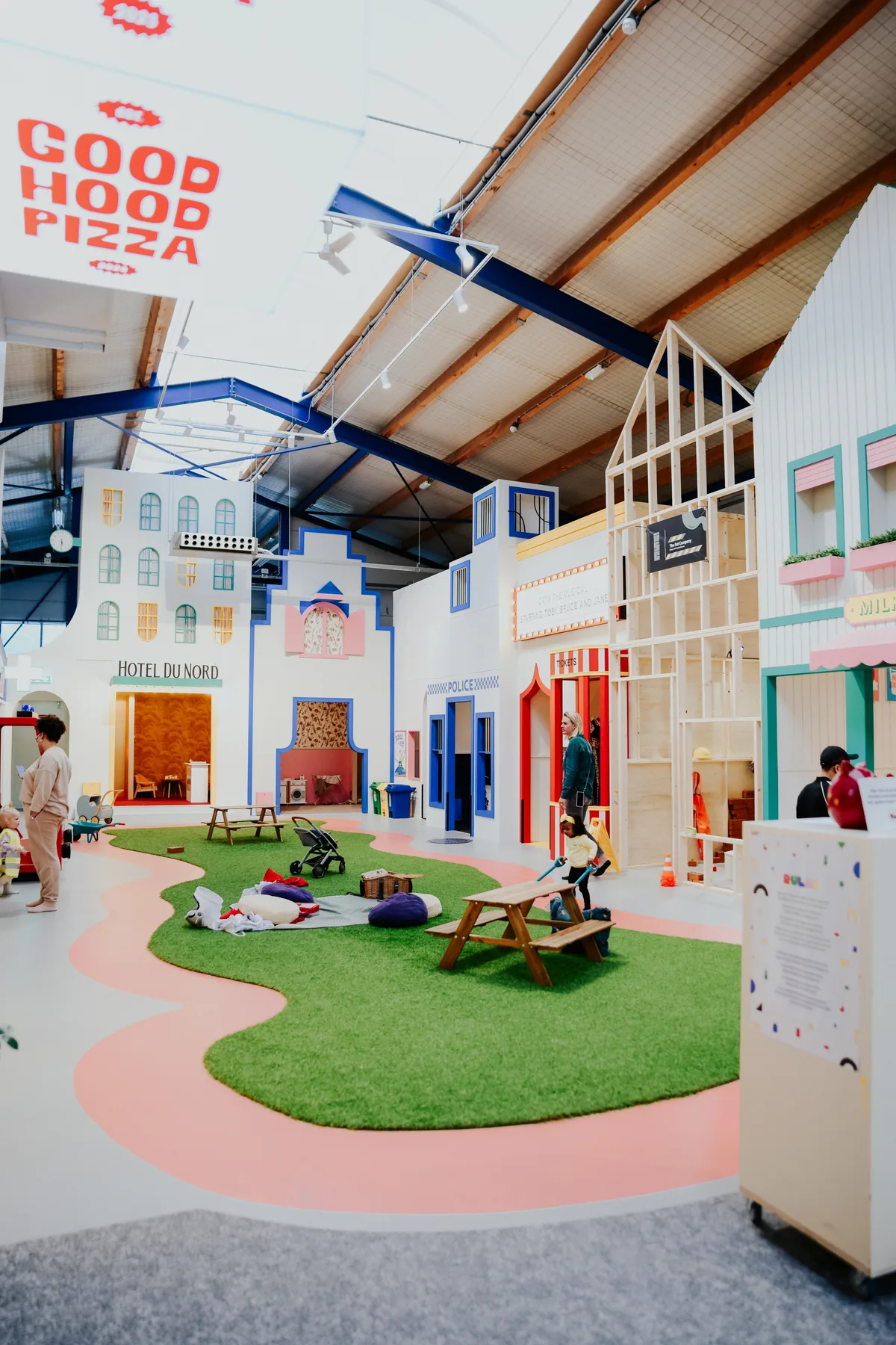 Unique Creative Space Available for Rent, 770 sqm, creative workshop, pop-up rental in Amsterdam, second interior view