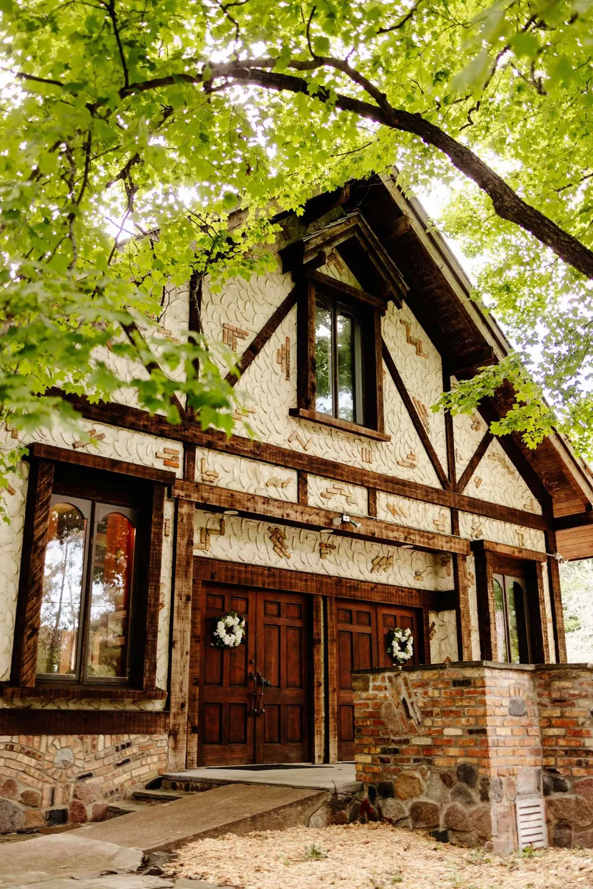 Unique Event Center in a Renovated Rustic Chapel, 929 sqm, pop up store in Orono, second interior view