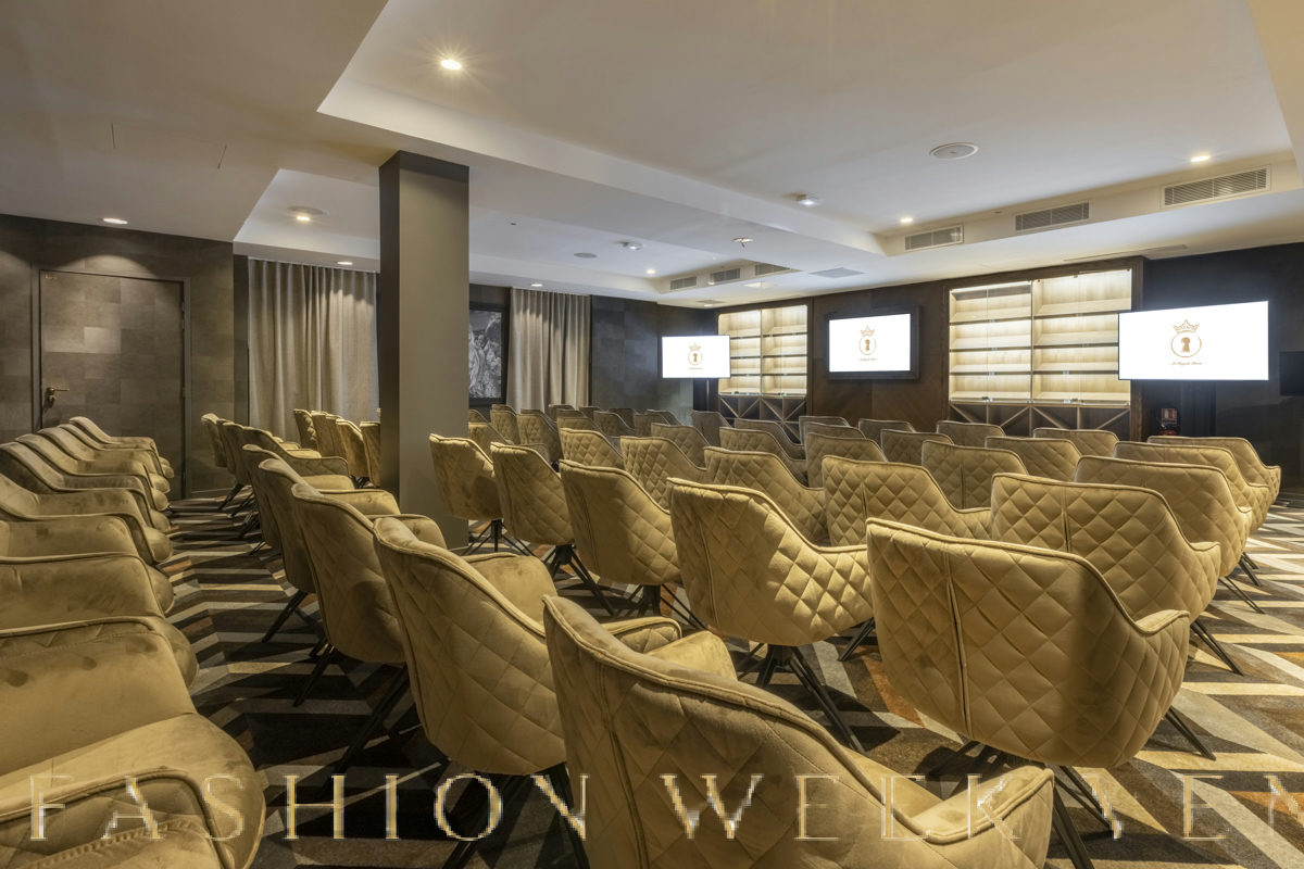 Unique Event Space in Central Paris, 140 sqm, showroom presentation, pop-up rental, interior view