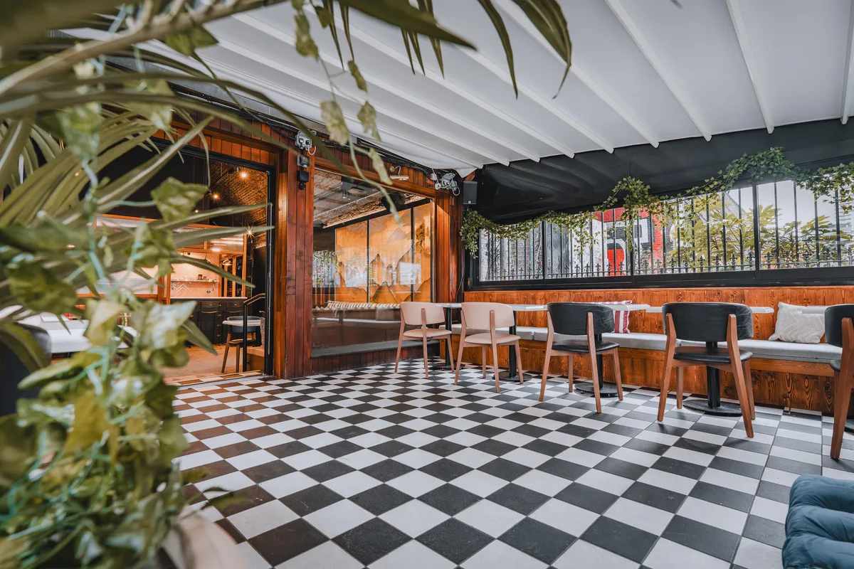 Unique Event Space with Railway Arches in Shoreditch, 836 sqm, brand activation, pop-up rental in Greater London, additional…