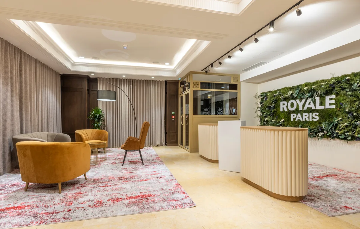 Unique Event Space with Versatile Layout in Paris, 140 sqm, showroom presentation, pop-up rental, interior view