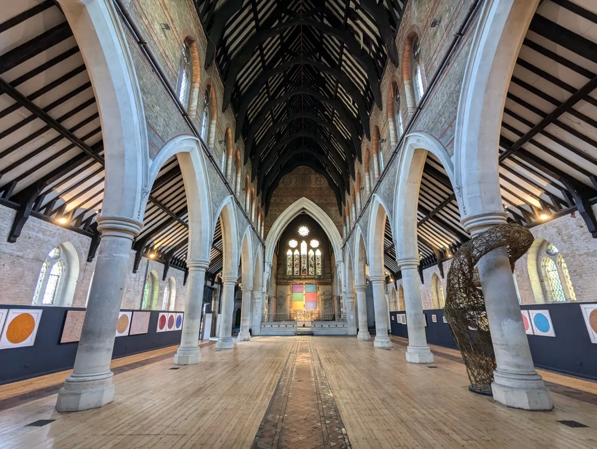 Unique Event Venue with Stained-Glass Details, 650 sqm, pop up store in Greater London