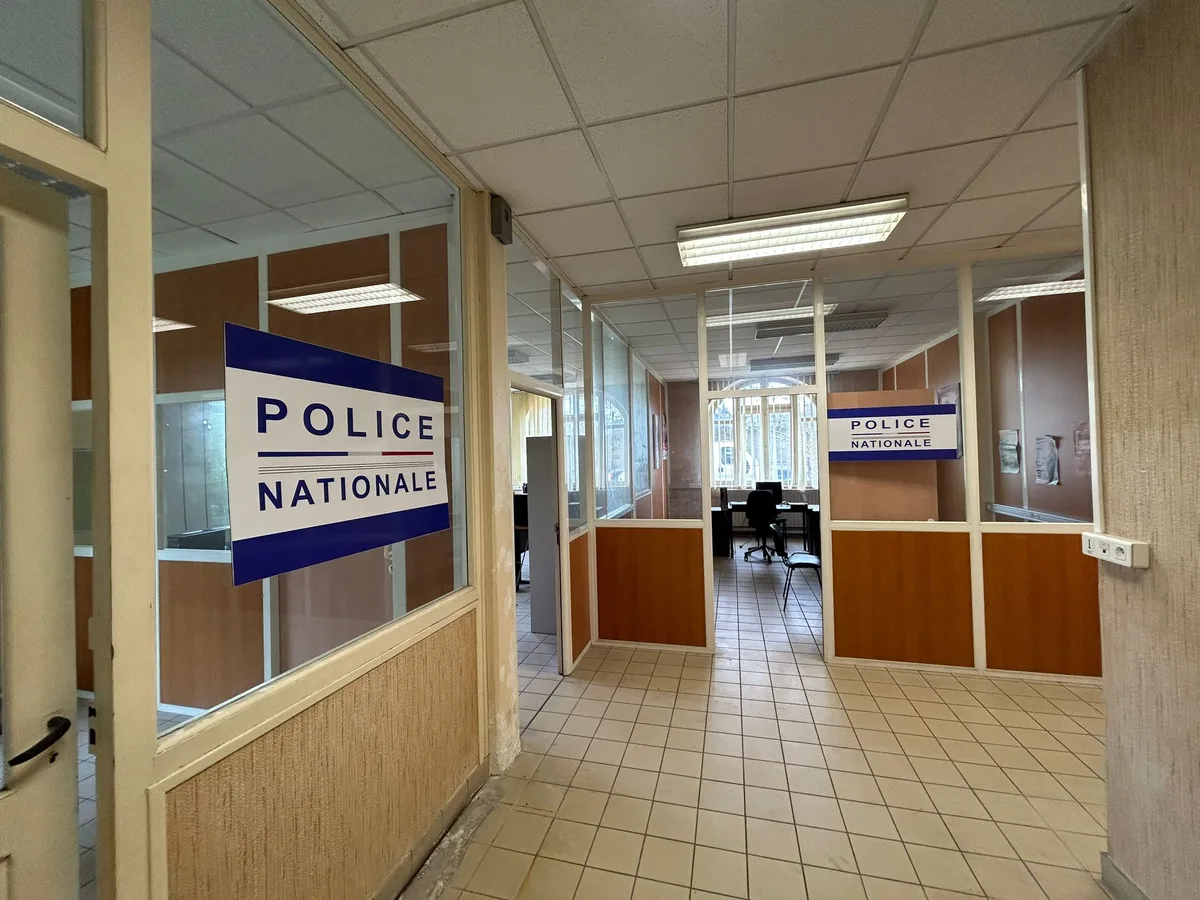 Unique Filming Location: Historic Police Station Set, 150 sqm, video production, pop-up rental in Chauny, interior view