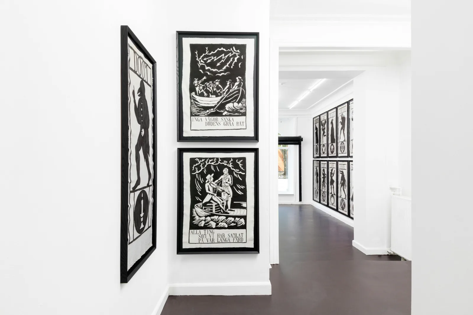 Unique Gallery for Showcases on Store Kongensgade — 3