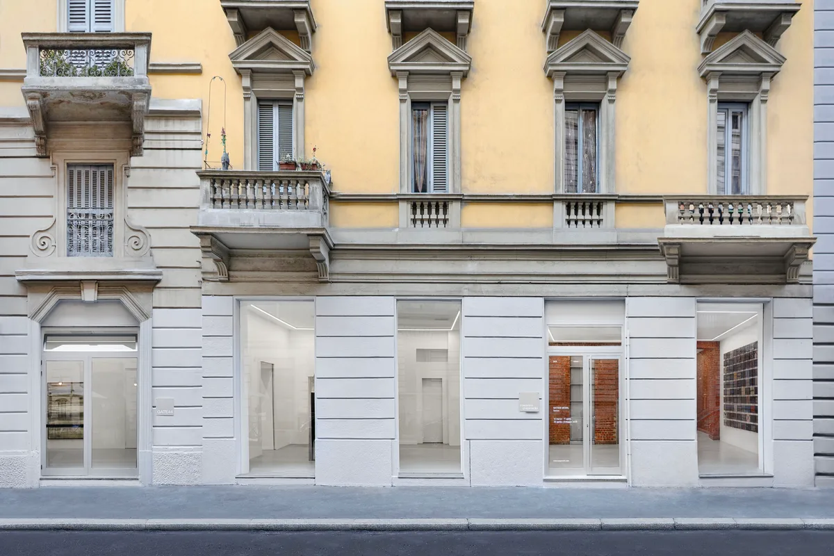 Unique Gallery Space with Versatile Exhibition Layout, 200 sqm, art exhibition, pop-up rental in Milano