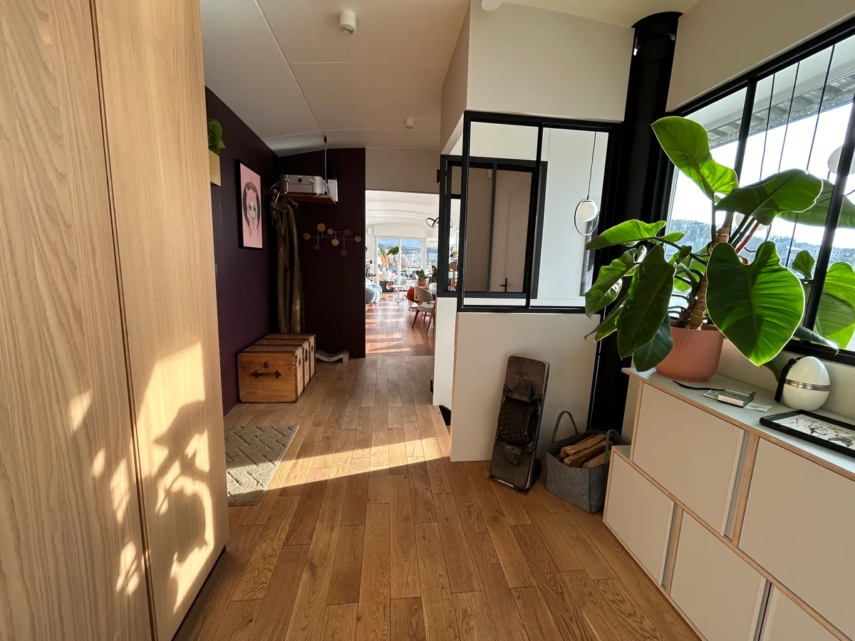 Unique Houseboat Venue Surrounded by Nature, 370 sqm, photo shoot, pop-up rental in Boulogne-Billancourt, third interior view
