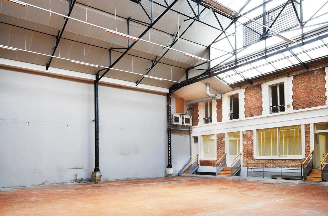 Unique Hybrid Space with Hangar in Paris — 4