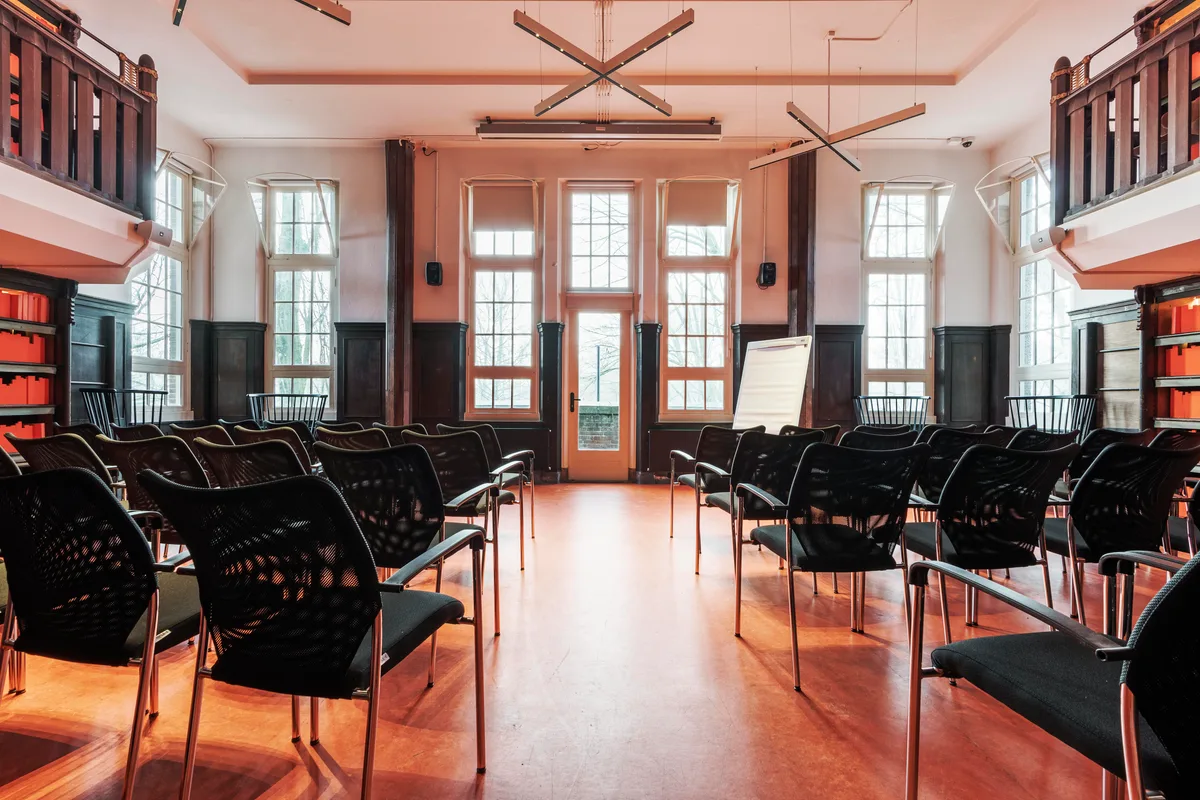 Unique Library Space for Screenings and Events, 213 sqm, private event, pop-up rental in Amsterdam, additional interior view