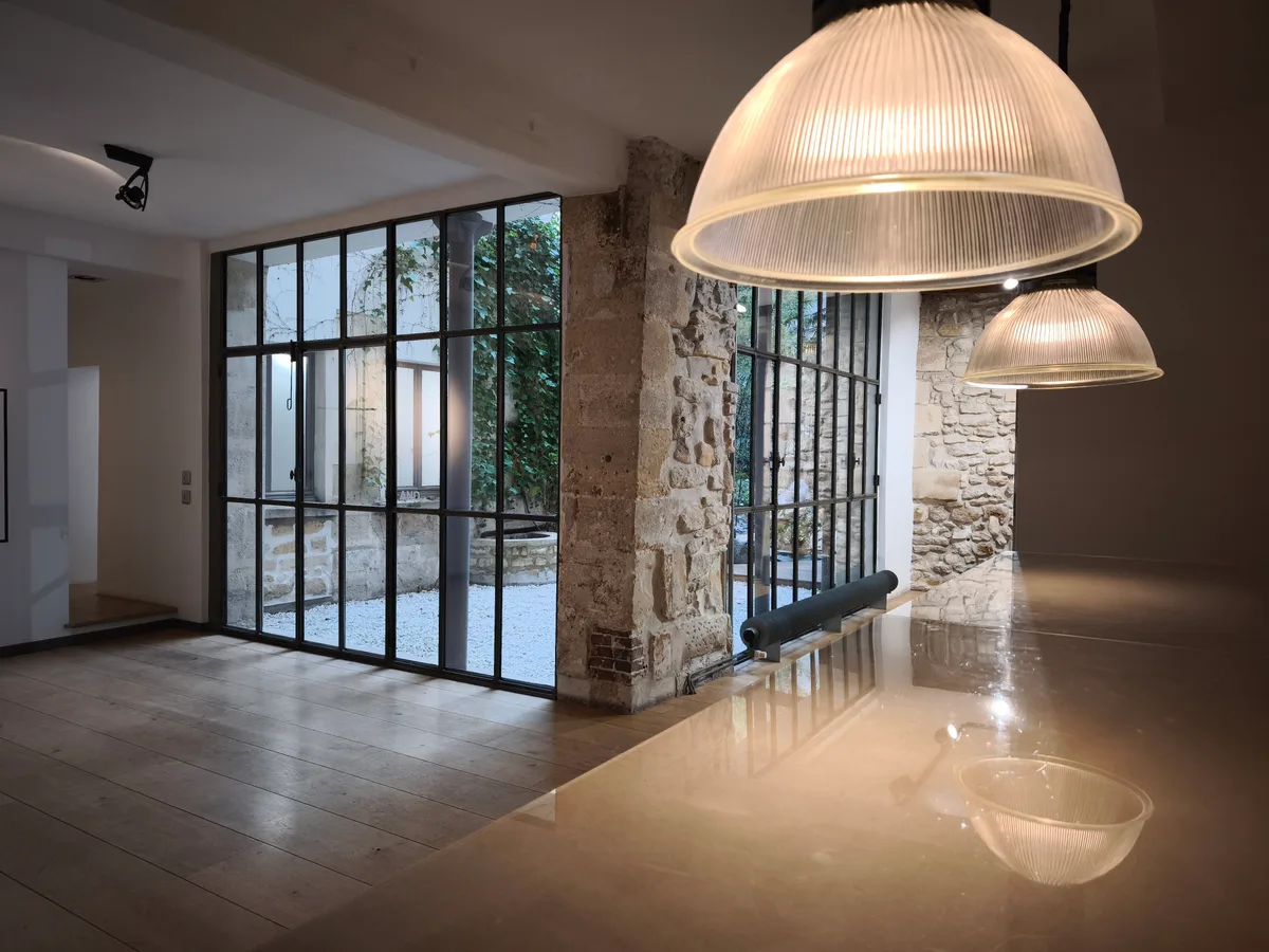 Unique Loft Space for Professional Events, 350 sqm, showroom presentation, pop-up rental in Paris, interior view