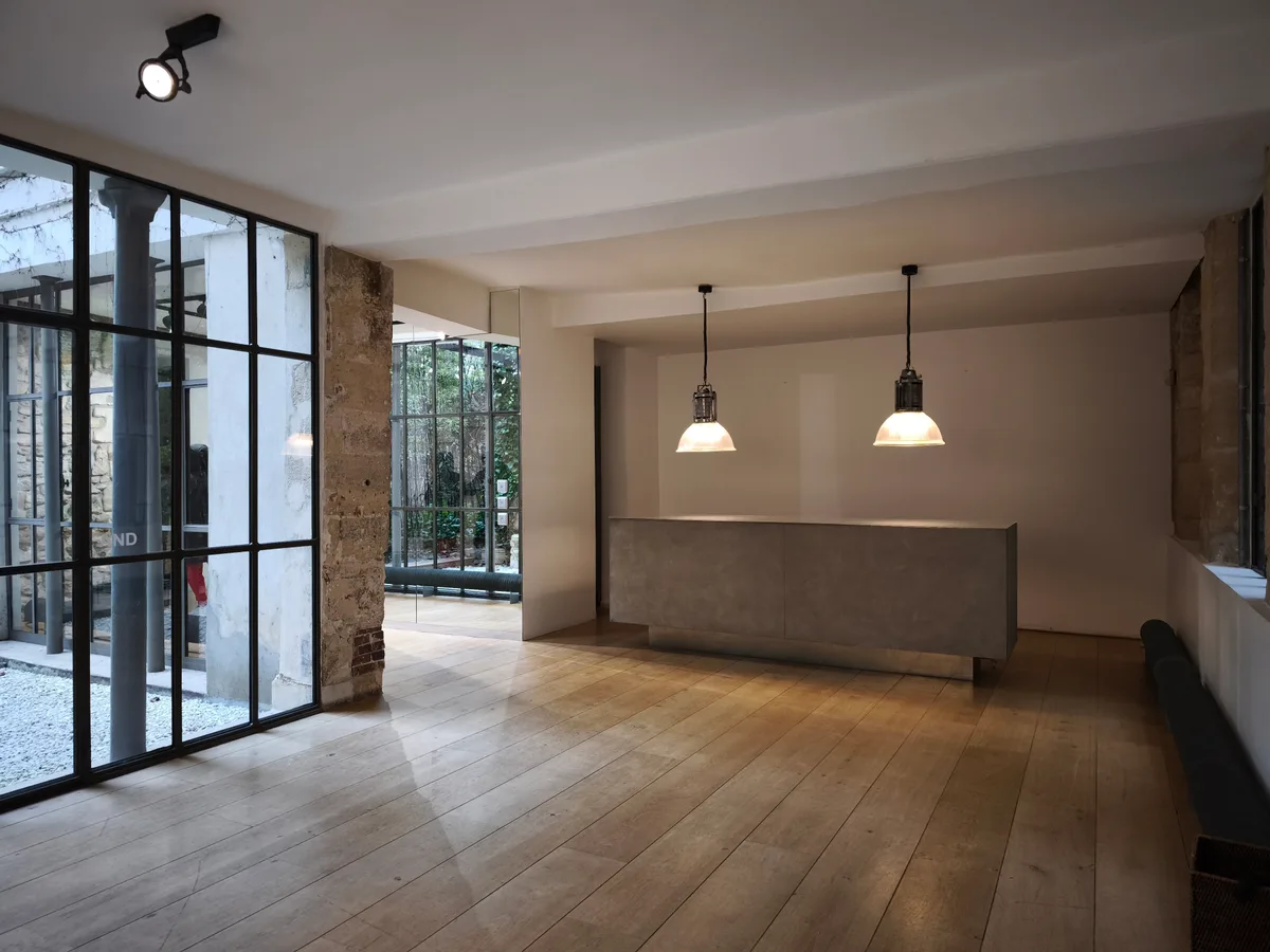 Unique Loft Space for Professional Events, 350 sqm, showroom presentation, pop-up rental in Paris, second interior view