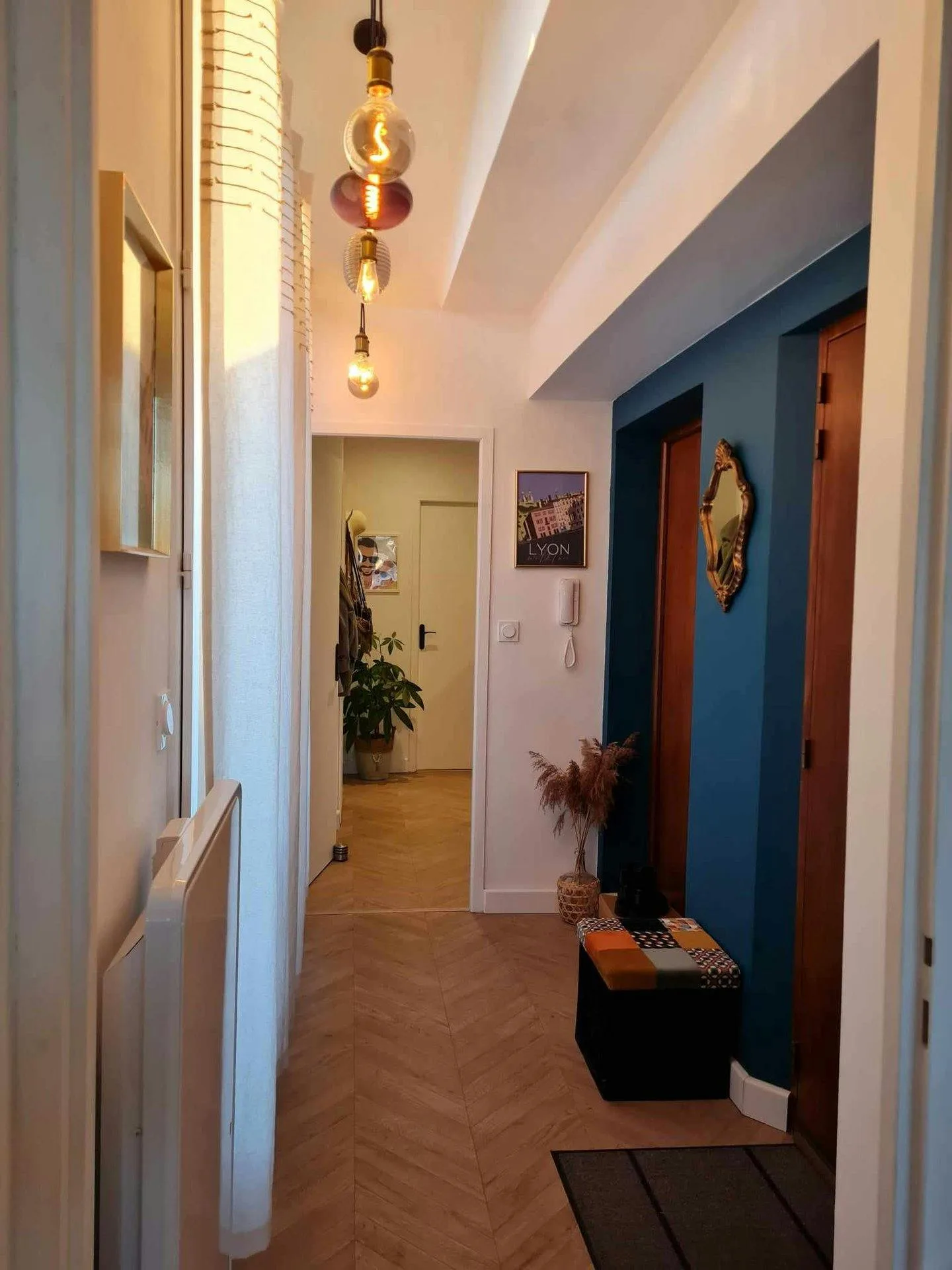 Unique Renovated Apartment in La Tour-du-Pin — 4