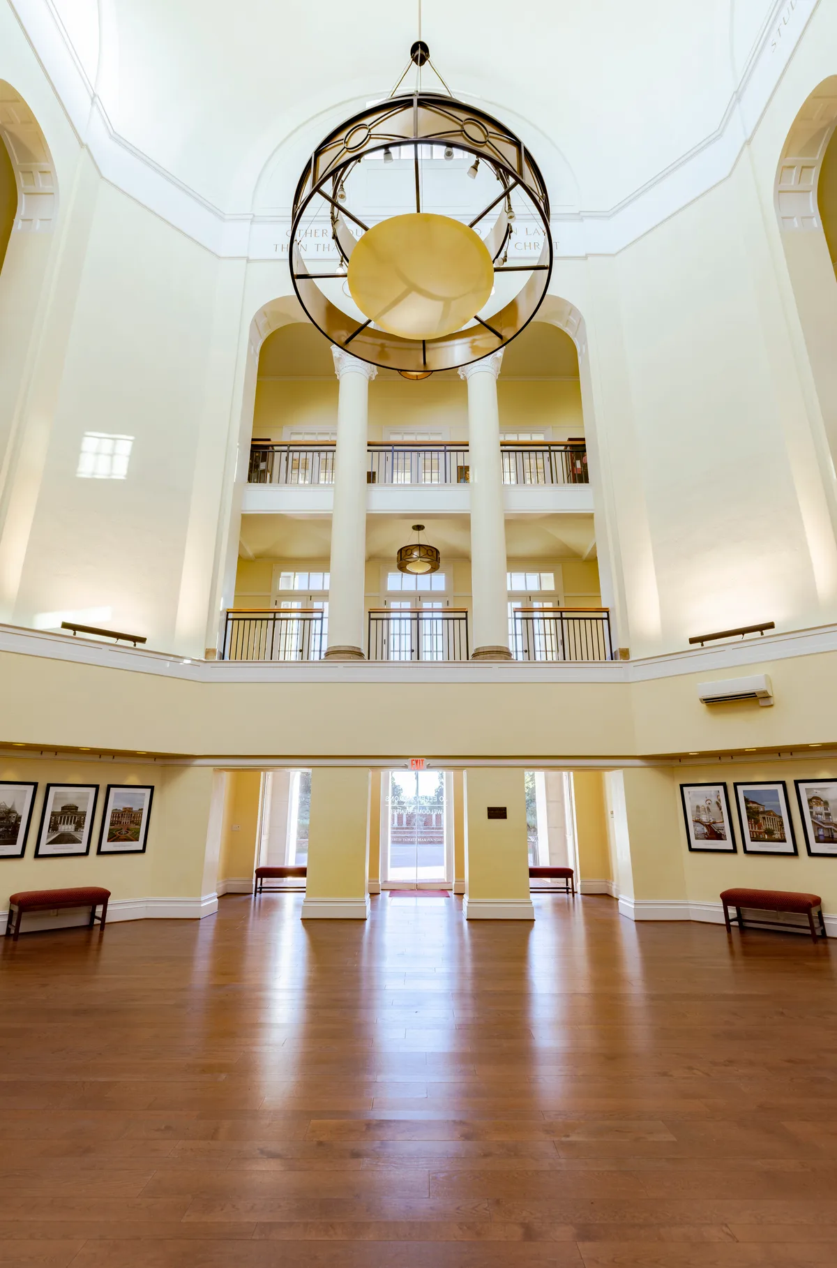 Unique Rotunda Venue for Events and Celebrations, 204 sqm, art exhibition, pop-up rental in Raleigh, third interior view