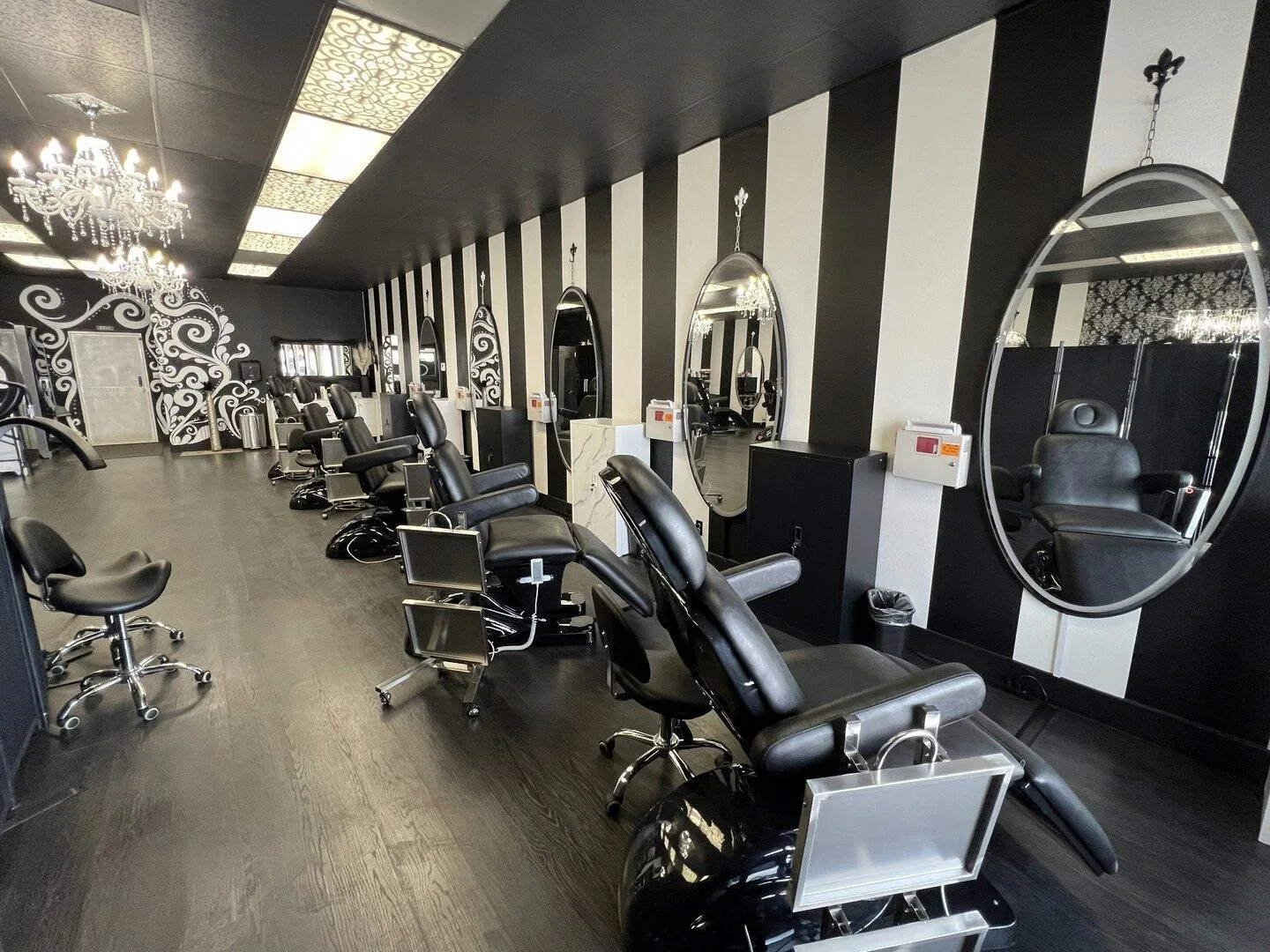 Unique Salon and Training Space in Torrance — 4