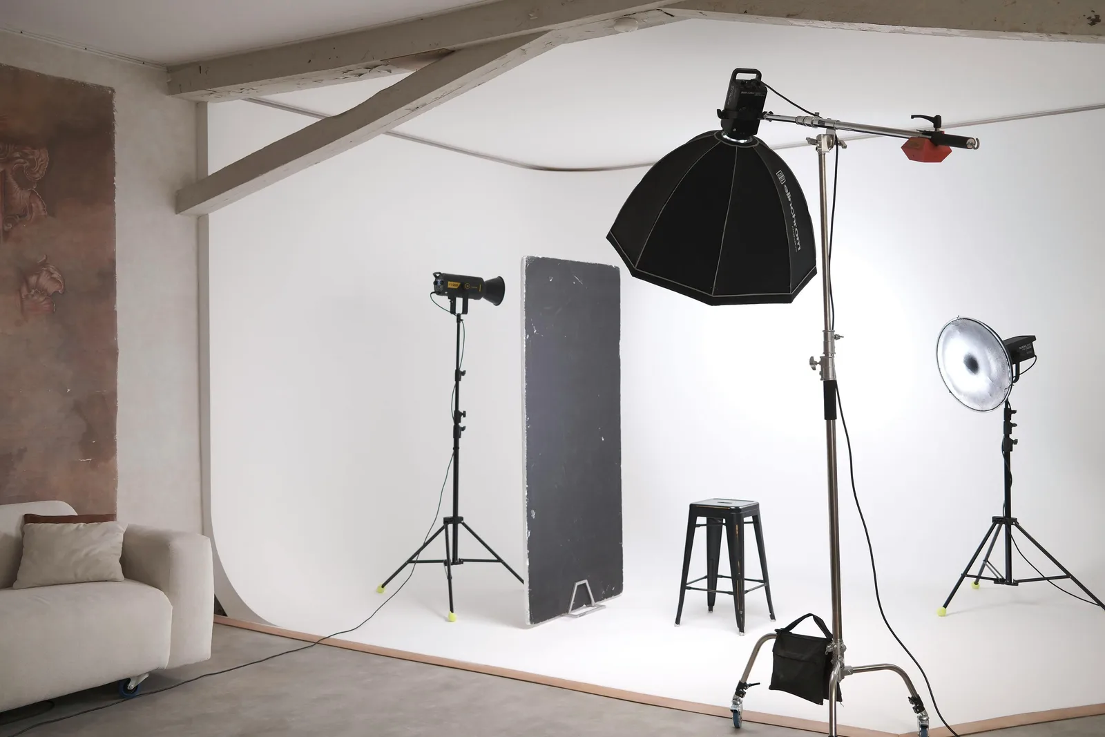 Unique Showroom and Studio Space in Paris — 4
