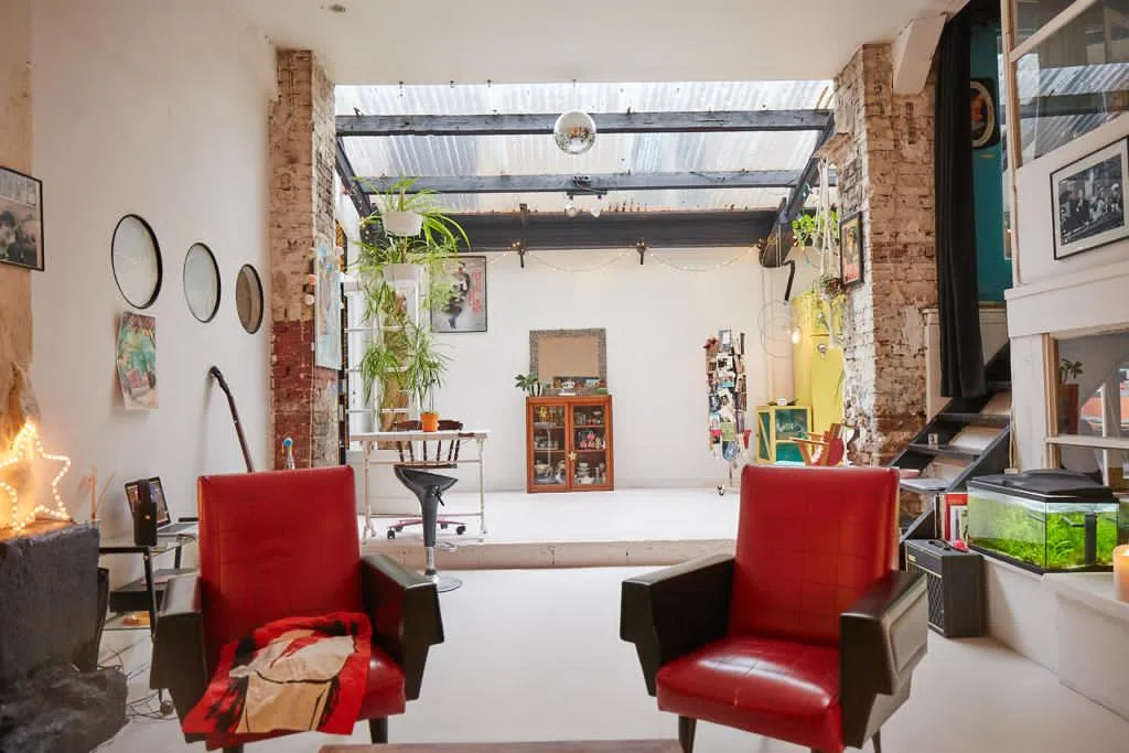 Unique Showroom near Oberkampf, 160 sqm, showroom presentation, pop-up rental in Paris, additional interior view