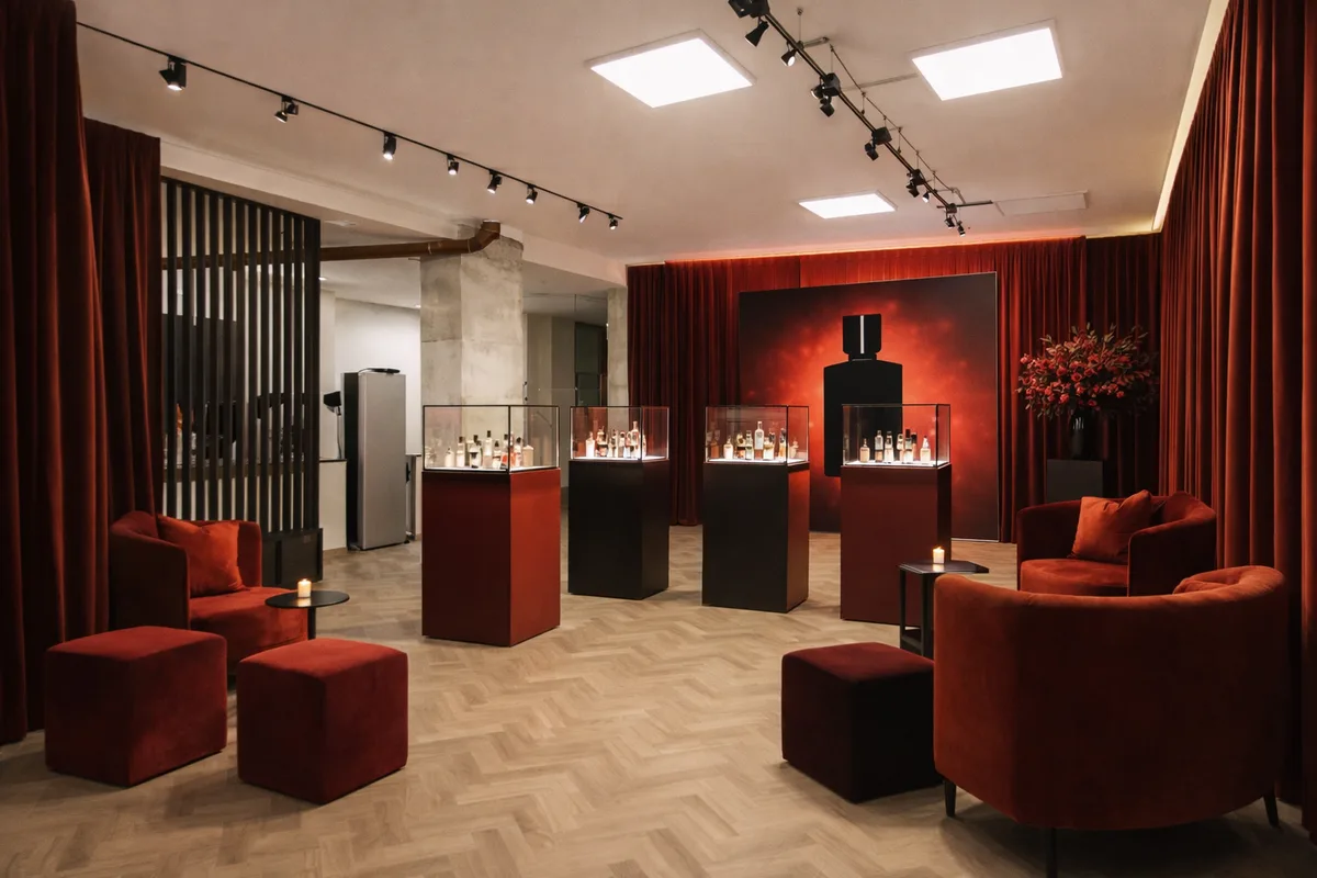 Unique Space for Exclusive Events in Haut Marais, 80 sqm, showroom presentation, pop-up rental in Paris, interior view