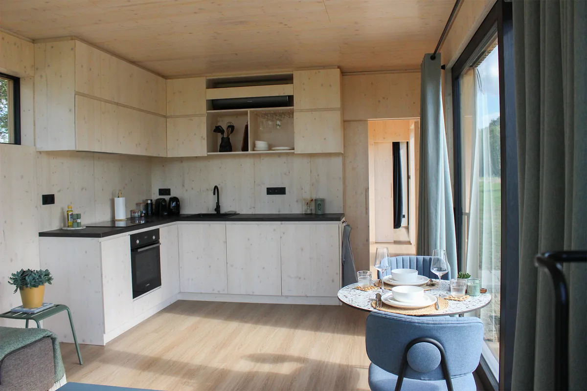 Unique Space in Nature, Ideal for Photography, 55 sqm, photo shoot, pop-up rental in Enschede, second interior view
