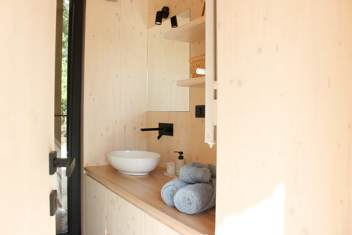 Unique Space in Nature, Ideal for Photography, 55 sqm, photo shoot, pop-up rental in Enschede, third interior view