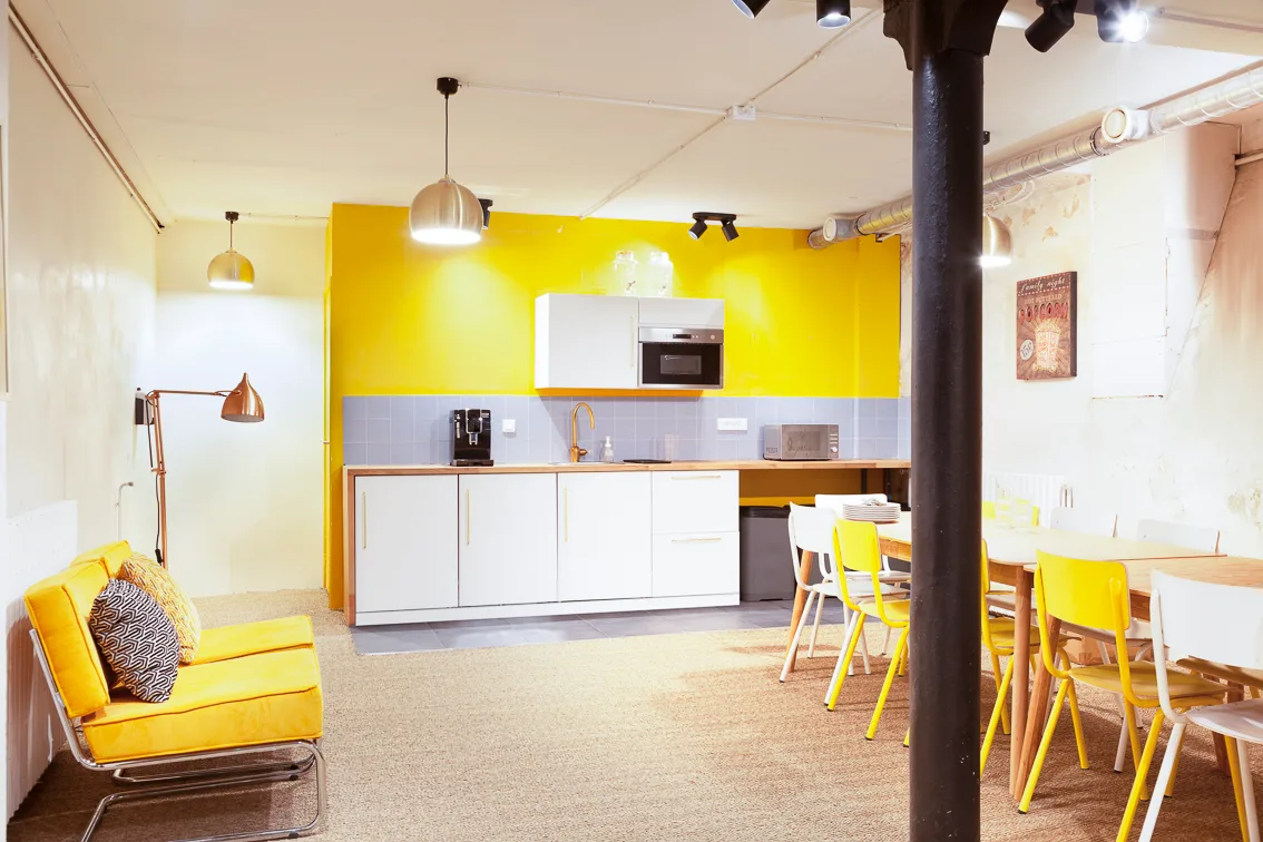 Unique Space with Industrial Flair and Vibrant Design, 230 sqm, pop up store in Paris, second interior view