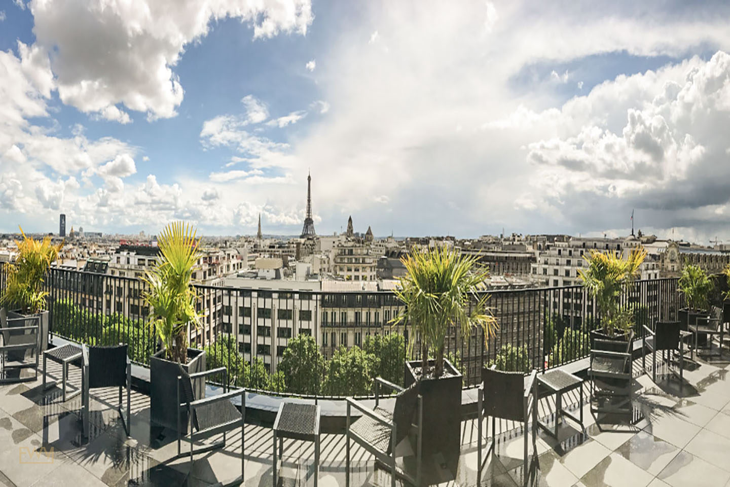 Unique Space with Rooftop Overlooking the Champs-Élysées, 275 sqm, showroom presentation, pop-up rental in Paris, interior v…
