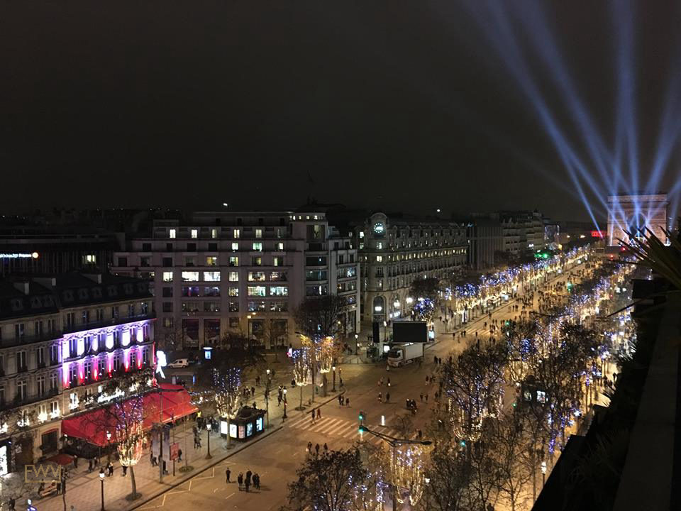 Unique Space with Rooftop Overlooking the Champs-Élysées, 275 sqm, showroom presentation, pop-up rental in Paris, additional…