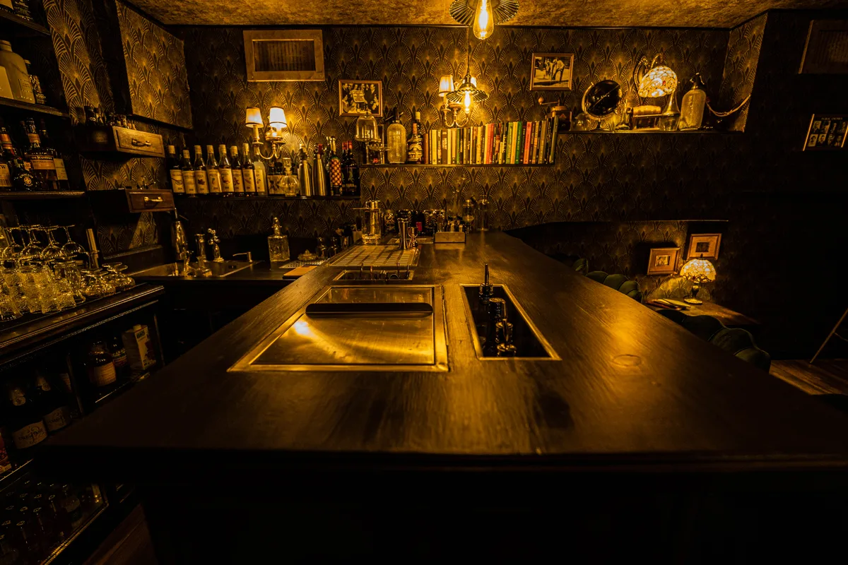 Unique Speakeasy Bar Experience in Paris, 40 sqm, workshop, pop-up rental, third interior view