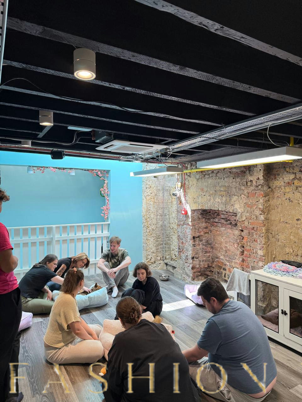Unique Two-Floor Space in Fitzrovia, 121 sqm, pop up store in Greater London, third interior view
