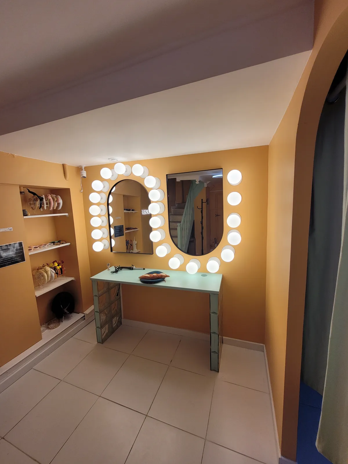 Unique Two-Level Self Photo Booth Studio in Paris, 60 sqm, pop up store, interior view