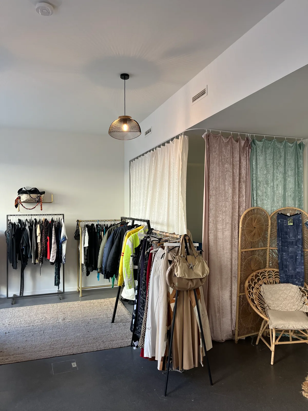 Unique Vintage Store for Events in Kreuzberg, 40 sqm, pop up store in Berlin