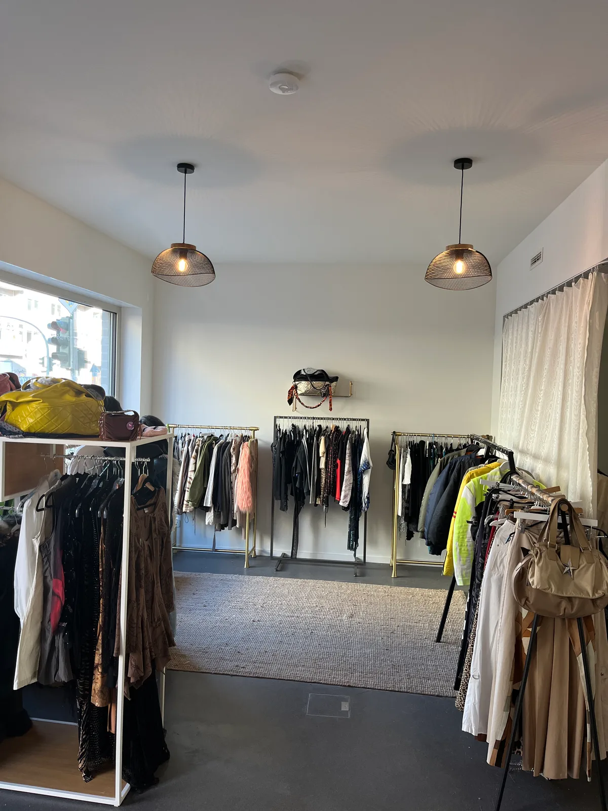 Unique Vintage Store for Events in Kreuzberg, 40 sqm, pop up store in Berlin, third interior view