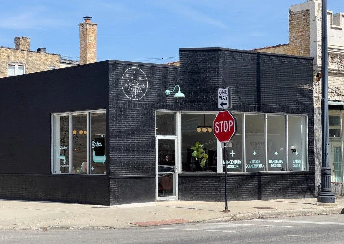 Unique Vintage Storefront and Studio in Chicago