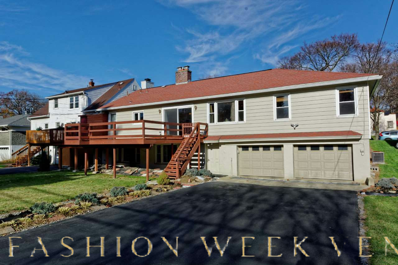 Updated Ranch with Spacious Layout and Modern Amenities, 157 sqm, showroom presentation, pop-up rental in Albany, interior v…