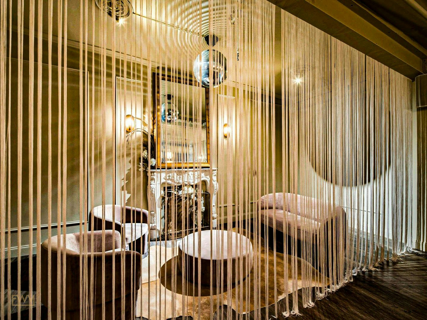Upscale 232 sqm Loft on West 23rd Street, New York, art exhibition, pop-up rental