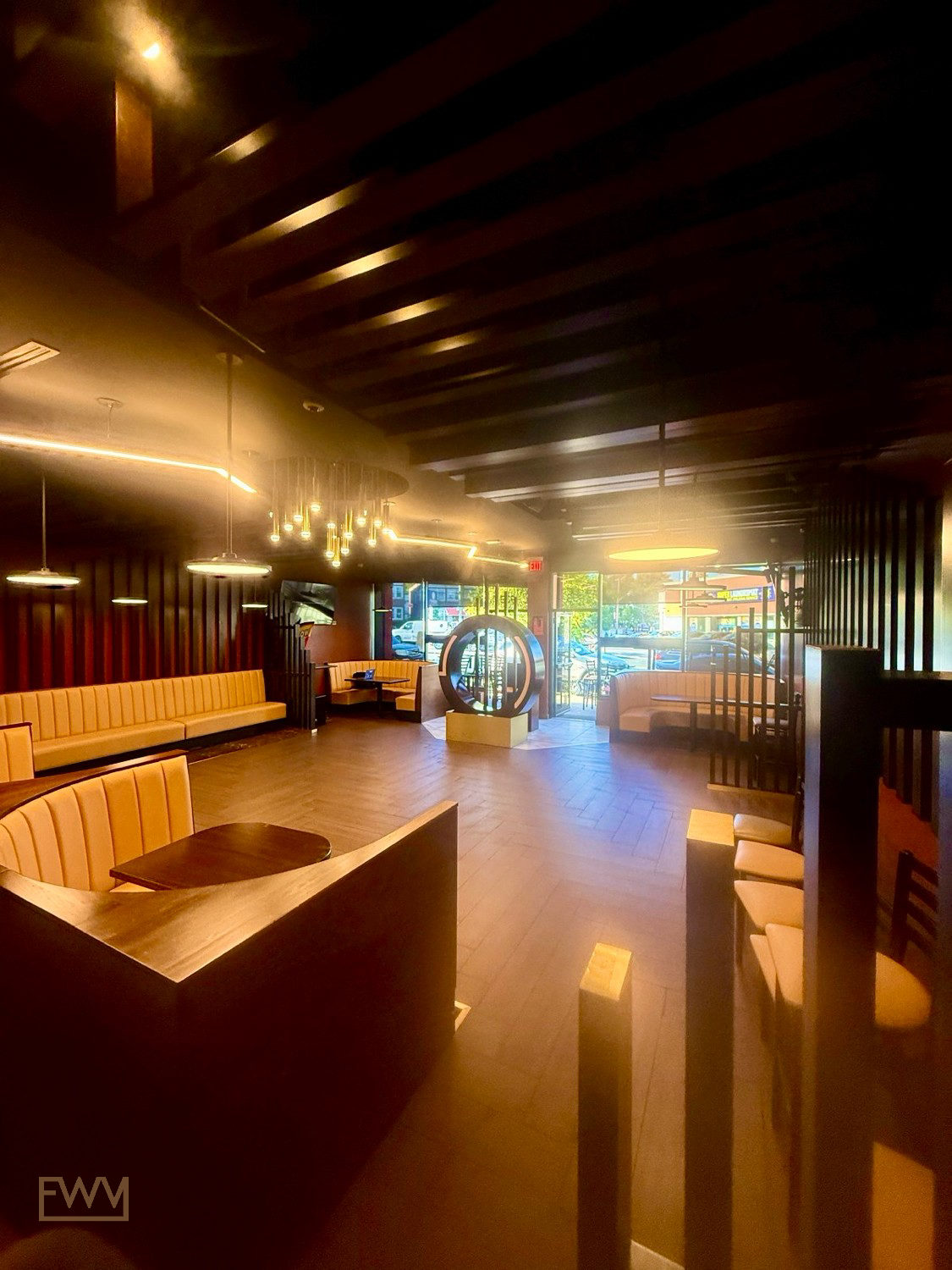 Upscale Dining and Event Venue in the Bronx, 130 sqm, private event, pop-up rental, third interior view