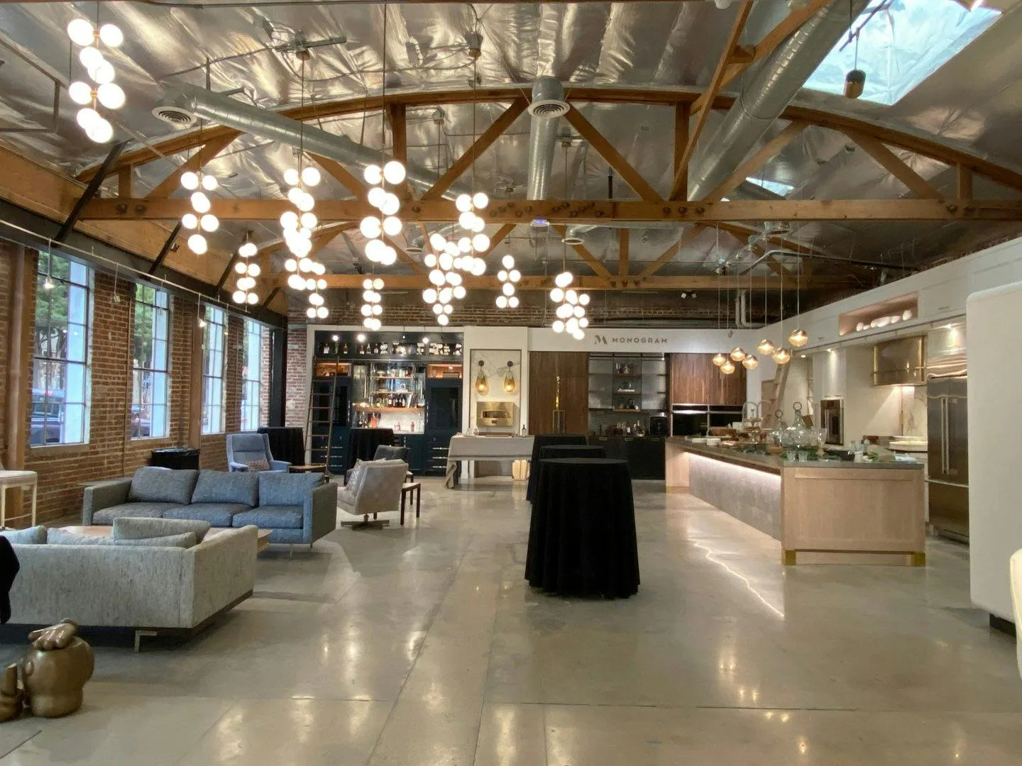 Urban Industrial Space in Old Town Pasadena