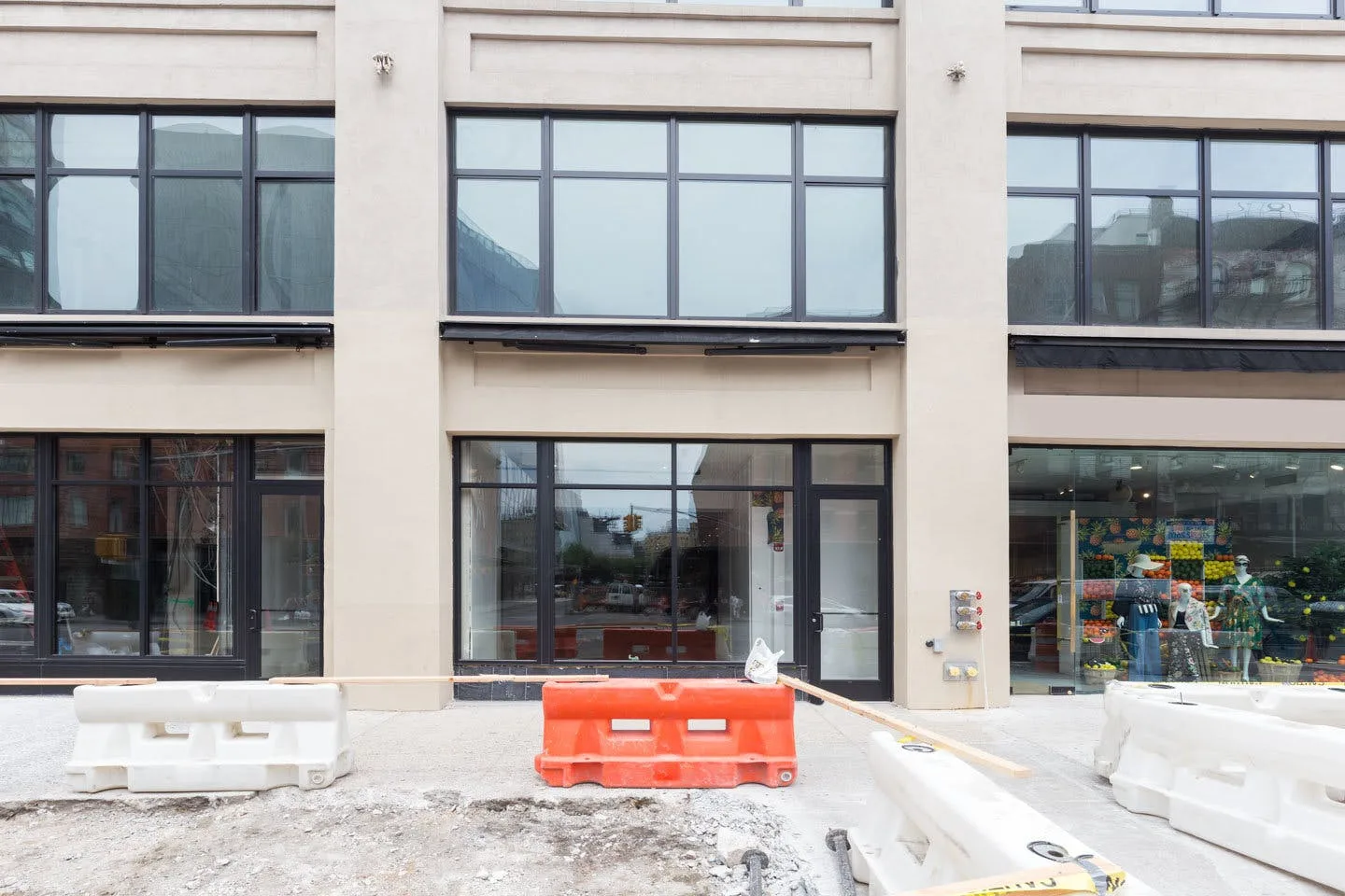 Vast Chelsea Retail Boutique at 433 West 14th Street — 4