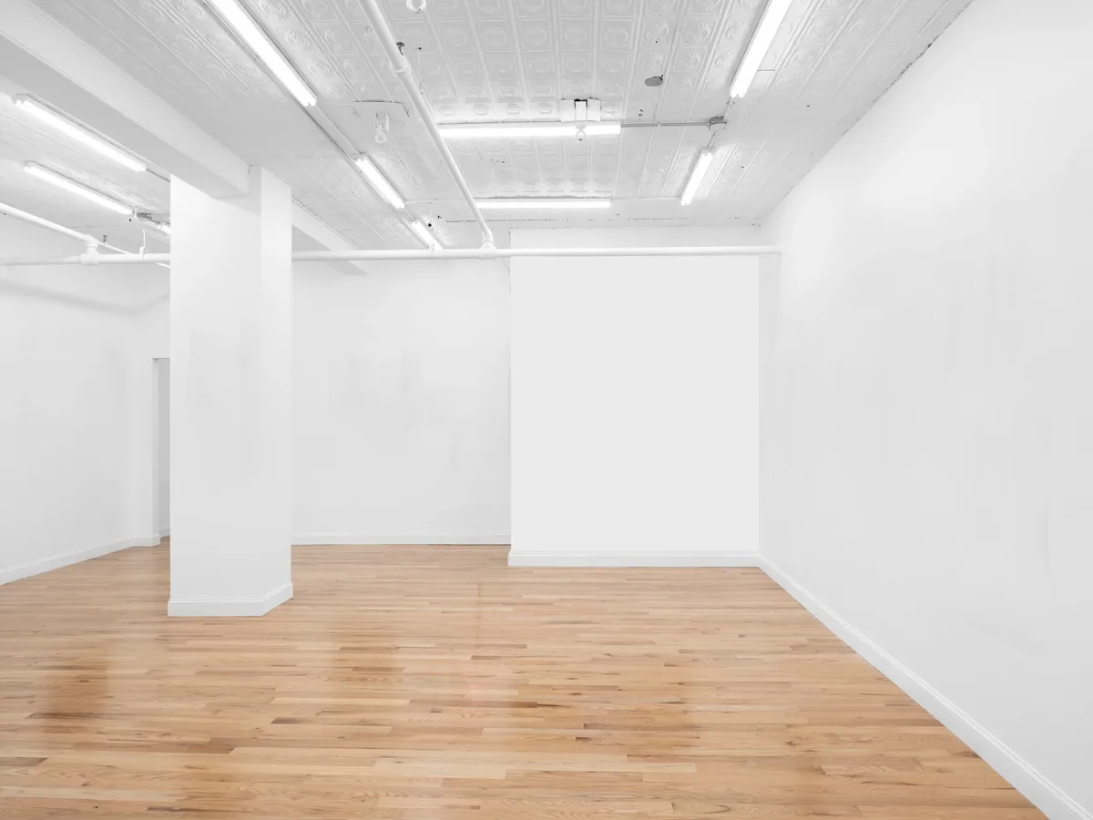 Versatile 1,200 Sq Ft Gallery Space with Office, 112 sqm, art exhibition, pop-up rental in New York