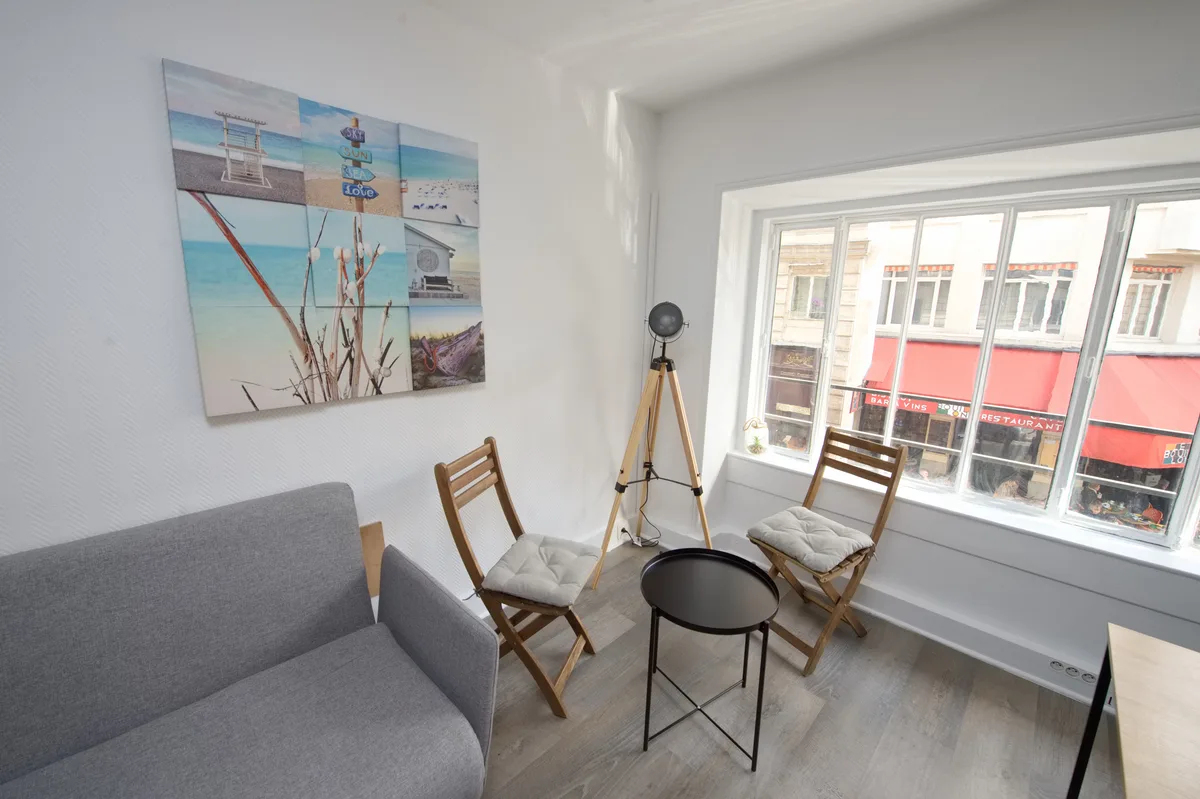 Versatile 100m2 Event Space on Vivienne Street, 100 sqm, networking event, pop-up rental in Paris, second interior view