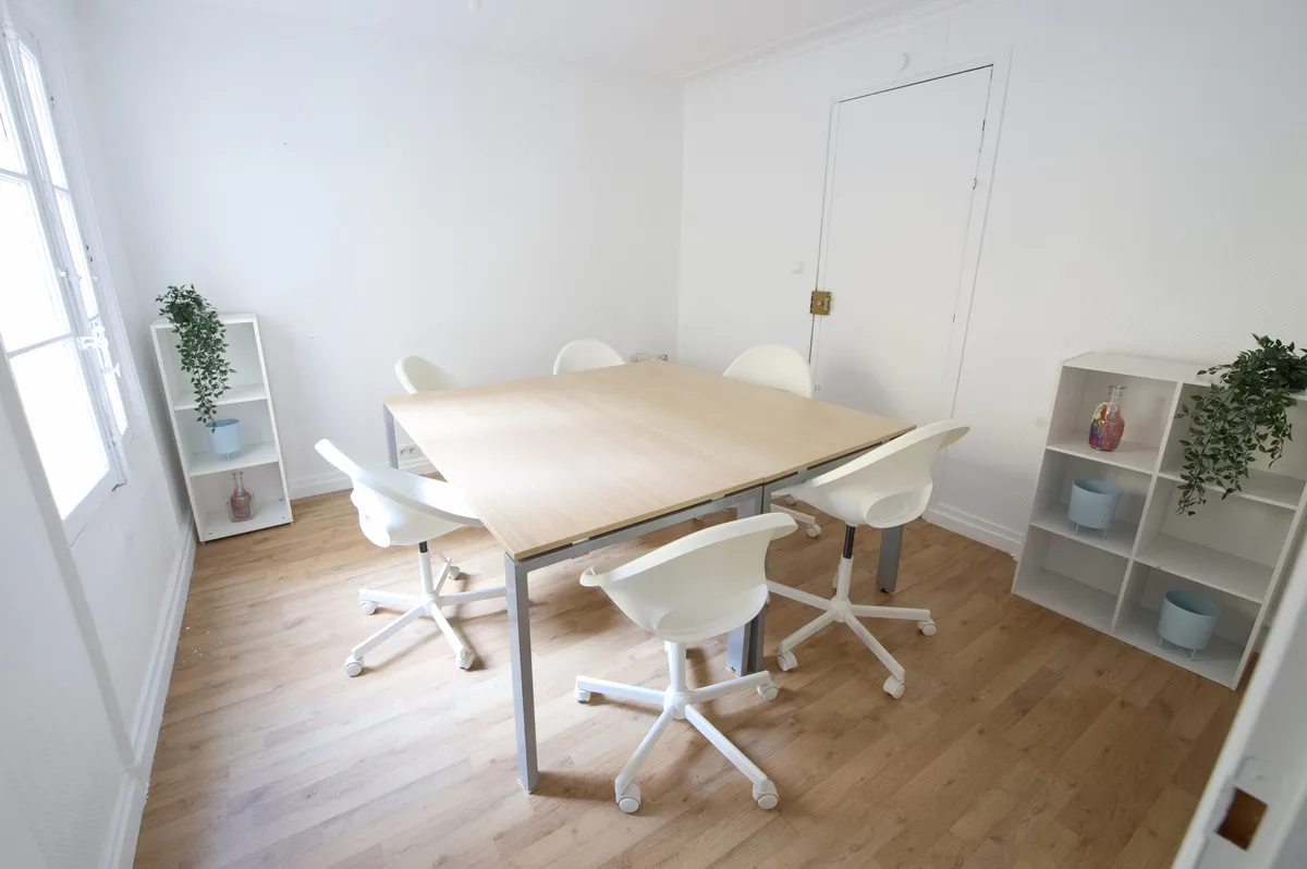 Versatile 100m2 Event Space on Vivienne Street, 100 sqm, networking event, pop-up rental in Paris, third interior view