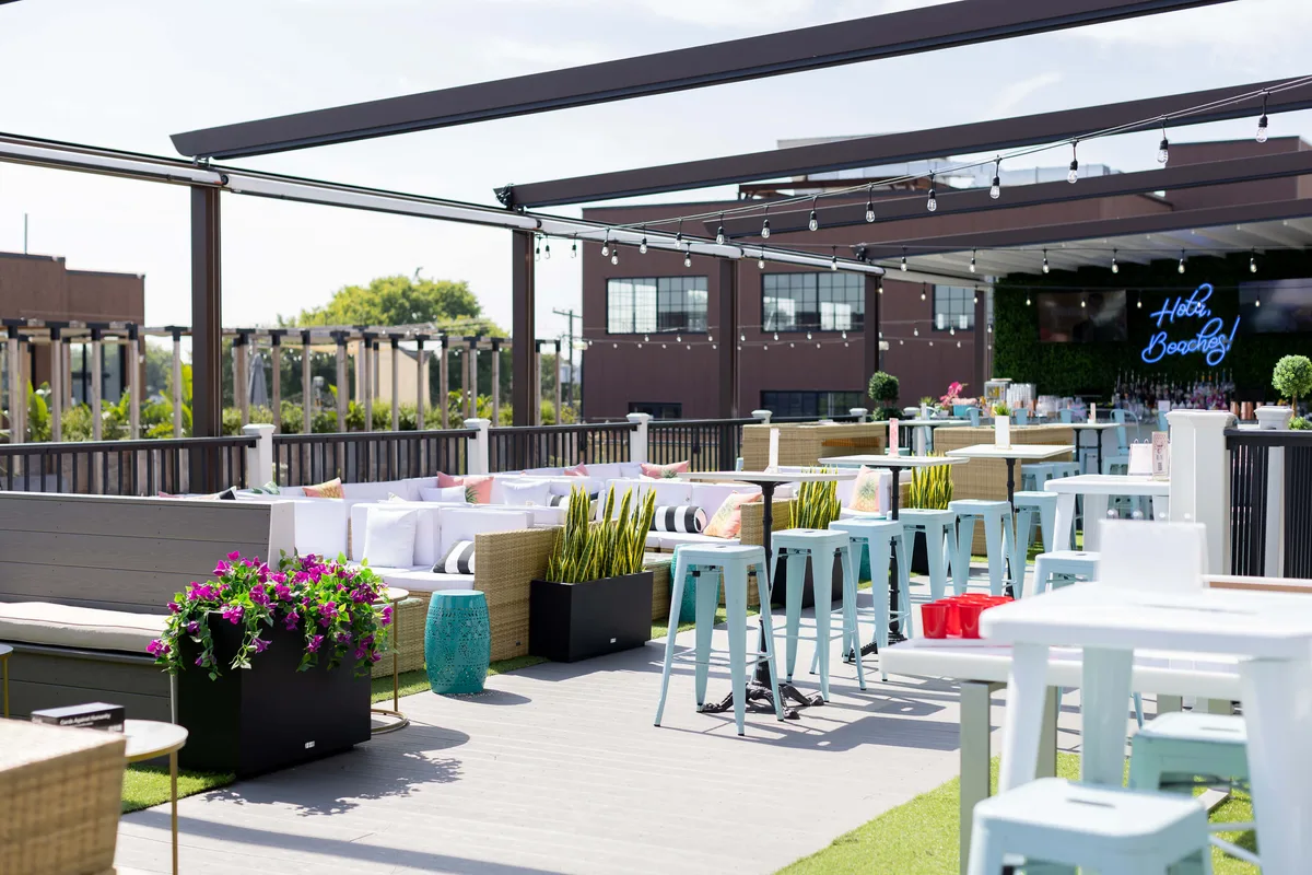Versatile 12,600 Sq. Ft. Entertainment Venue, 1171 sqm, corporate event, pop-up rental in Washington