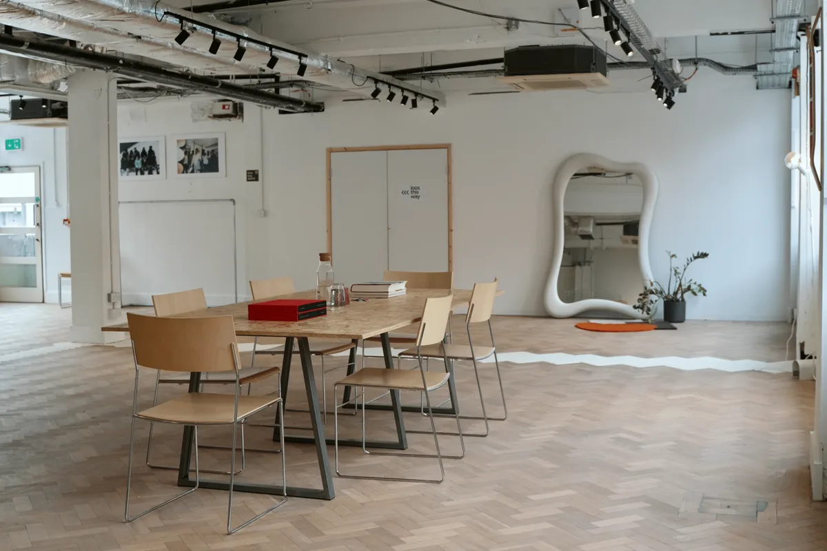 Versatile 1269 Sq Ft Commercial Space with Amenities, 118 sqm, pop up store in Greater London
