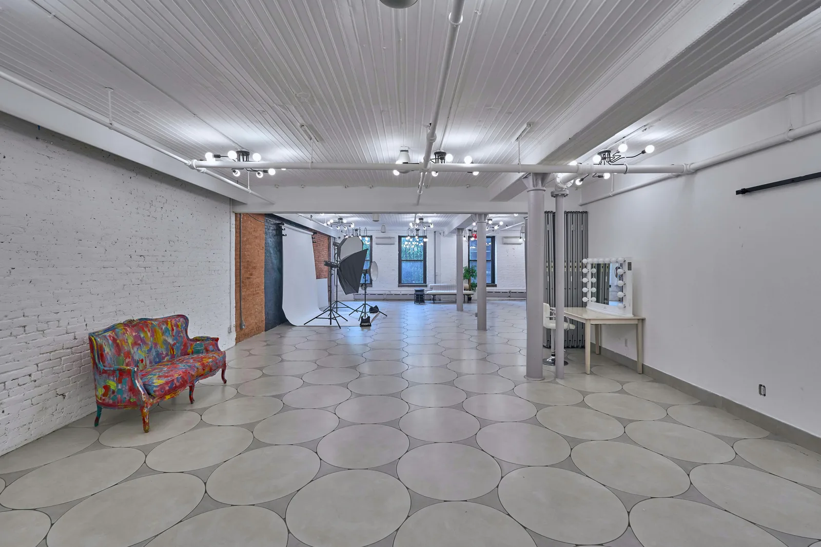 Versatile 1300 sq ft Event Loft in Lower East Side — 3