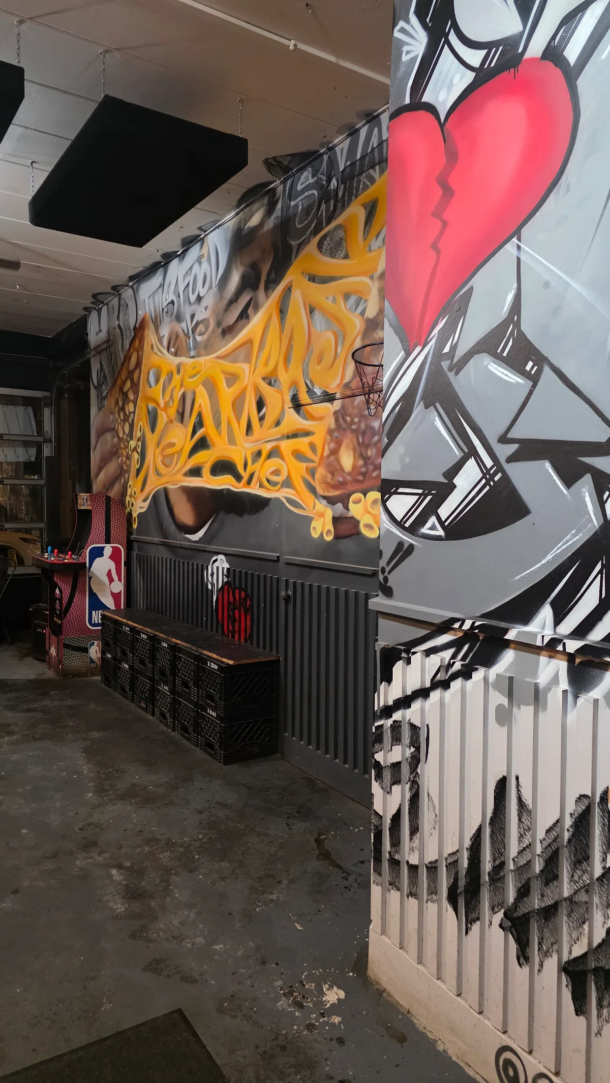 Versatile 1300 Sq Ft Event Space with Kitchen and Bar, 93 sqm, art exhibition, pop-up rental in Toronto, third interior view