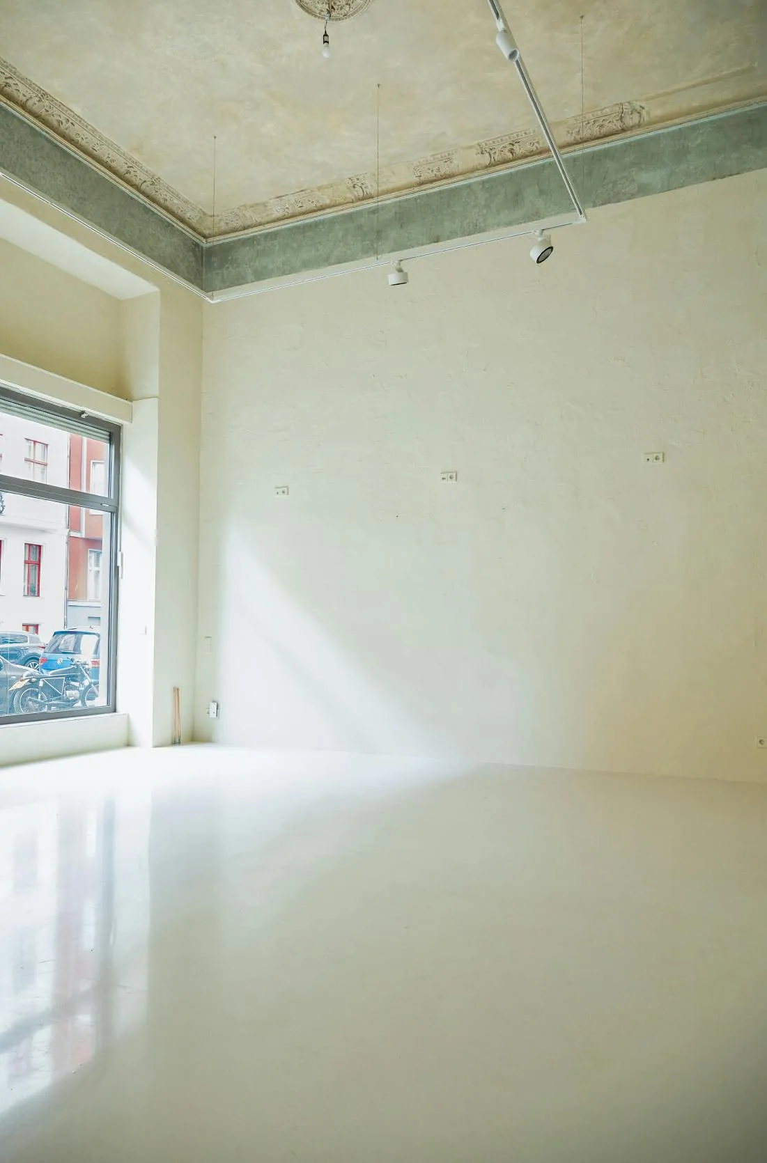 Versatile 145 sqm Gallery and Showroom in Berlin Kreuzberg — 5