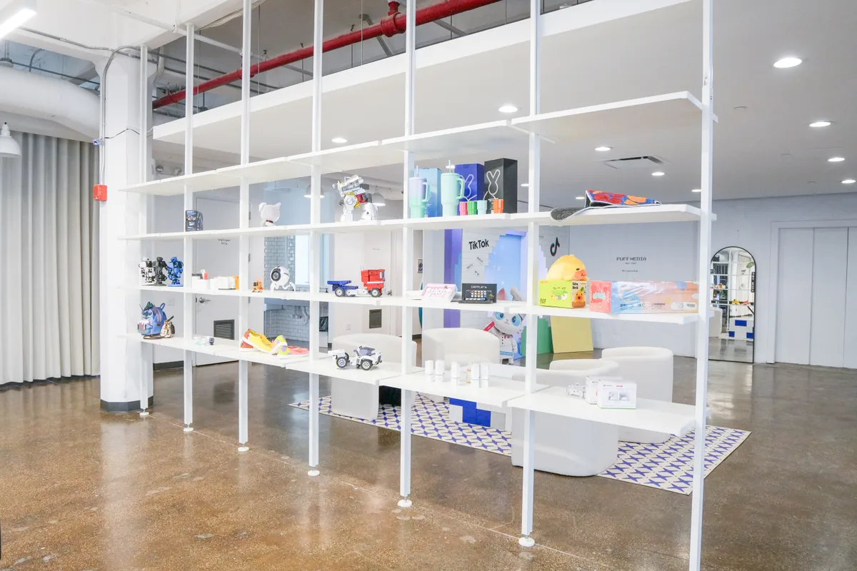 Versatile 15,000 Sq. Ft. Event Space & Content Studio, 1394 sqm, pop up store in Brooklyn, third interior view