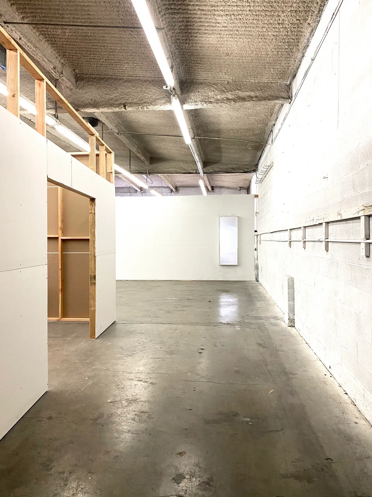 Versatile 1600 Sqft Gallery Space for Events and Exhibitions, 149 sqm, art exhibition, pop-up rental in Los Angeles, interio…
