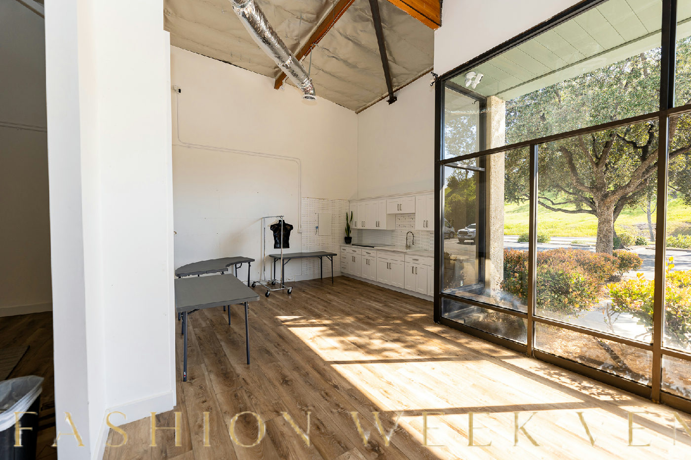 Versatile 1800 Sq Ft Studio Space in Westlake Village, 167 sqm, photo shoot, pop-up rental in Thousand Oaks, third interior…